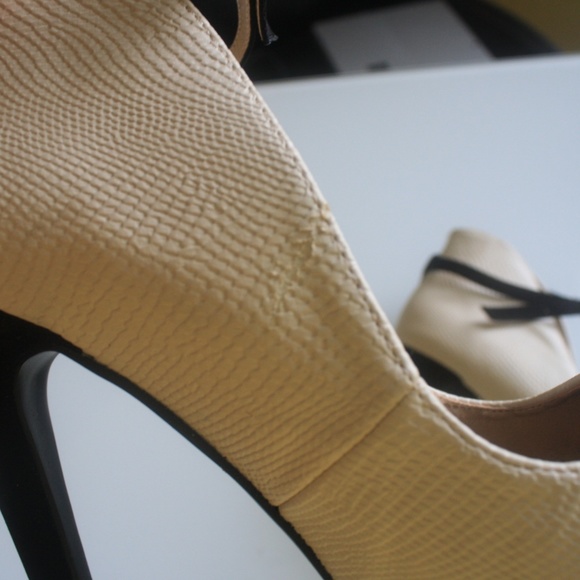 Charlotte Russe 6 inch Heel - Picture 7 of 7